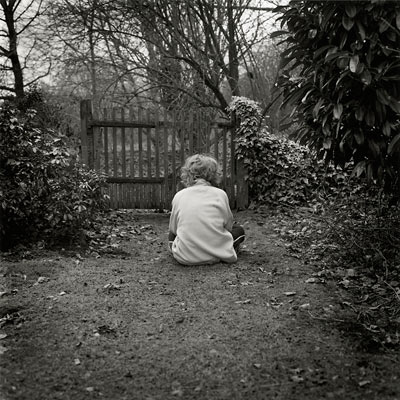 Waiting ⓒ Cate McRae 2009: All Rights Reserved