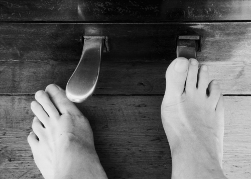 Pedals and Feet, Copyright ⓒ 1998 Cate McRae; All Rights Reserved reserved